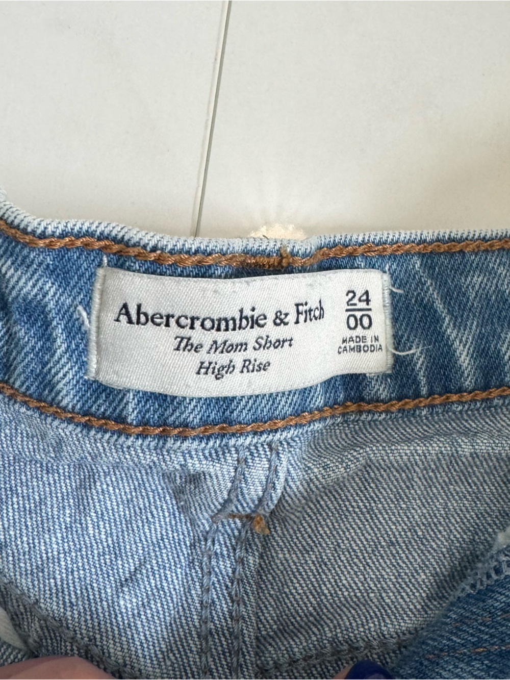 Abercrombie & Fitch Mom Shorts - Picture 3 of 3